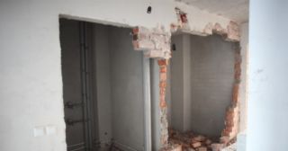 Демонтаж стен Дзержинский, цена от 2941 руб.